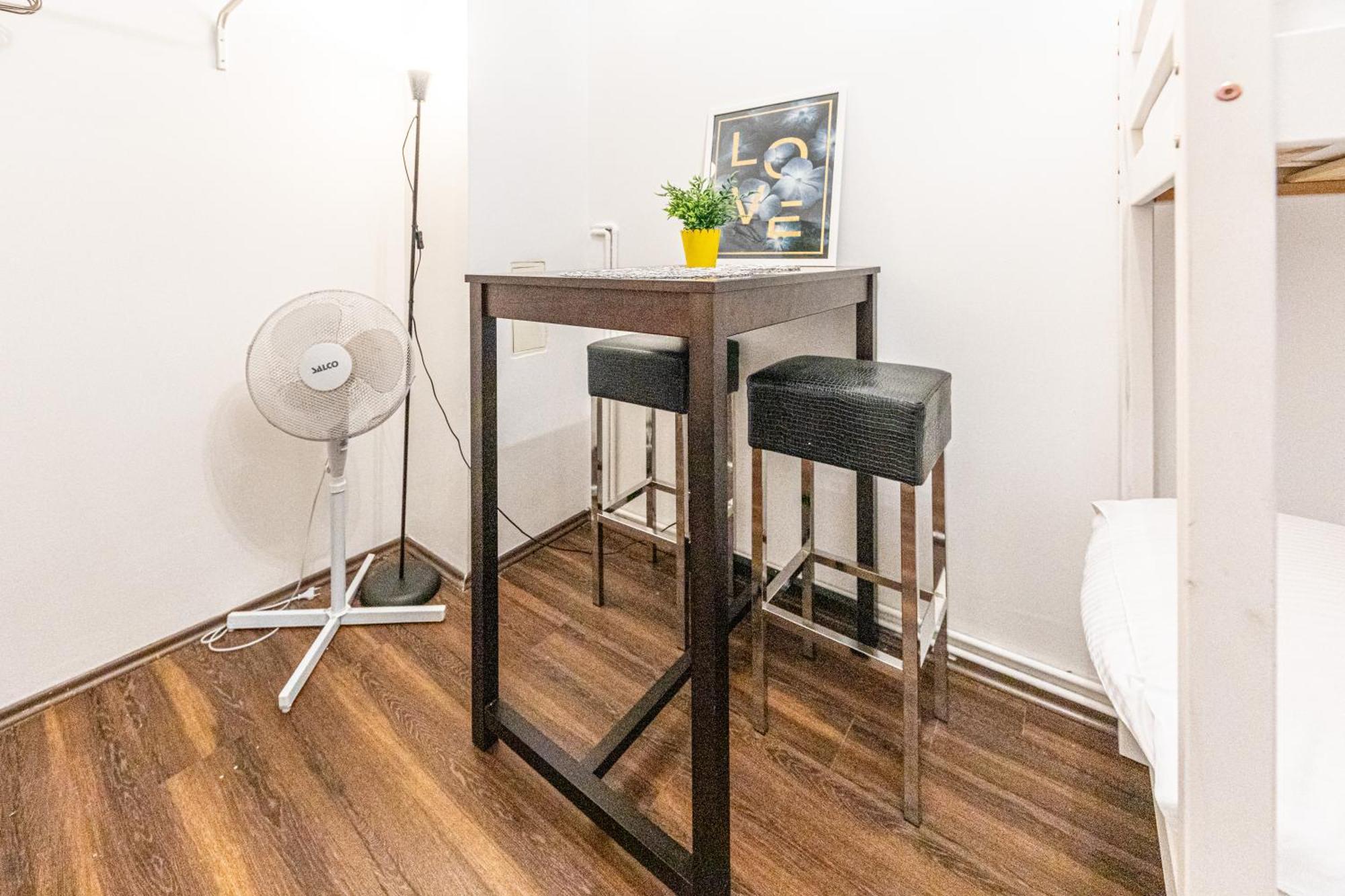 Central & Affordable By Jr City Apartments ウィーン 部屋 写真